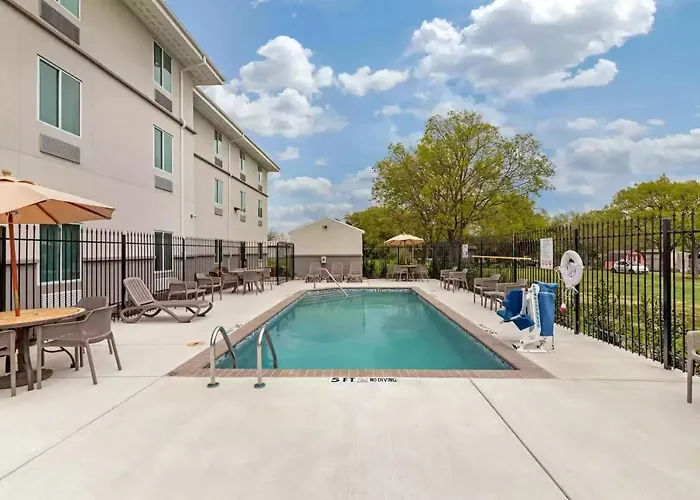 Sleep Inn Lancaster Dallas South